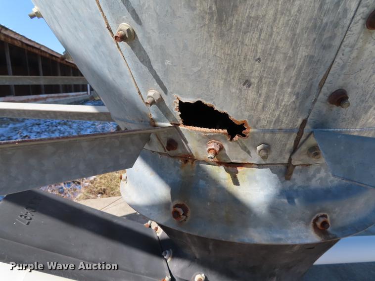 image for item DN9081 (3) feed hoppers