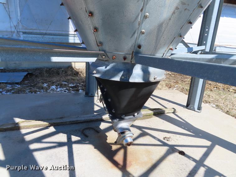 image for item DN9081 (3) feed hoppers