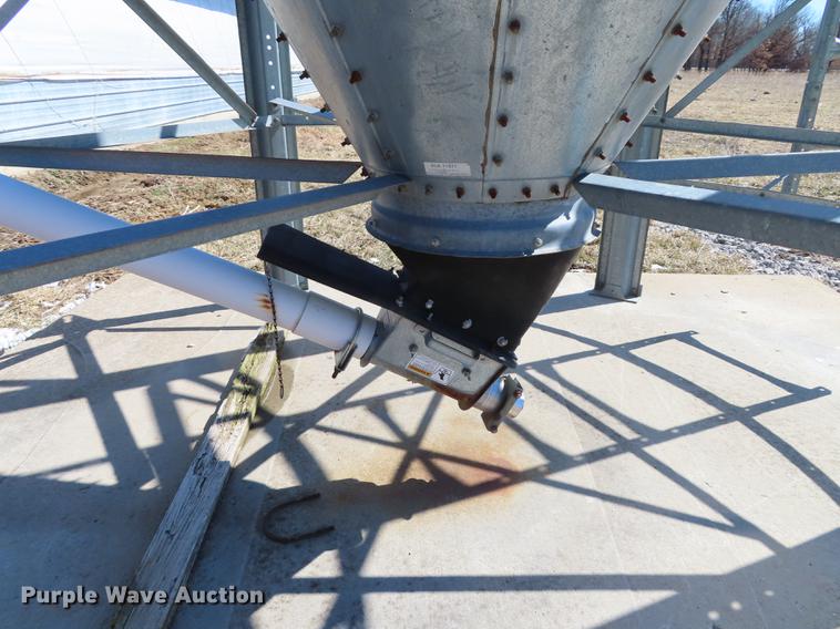 image for item DN9081 (3) feed hoppers