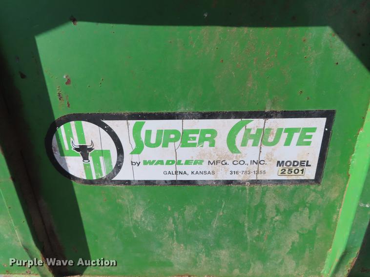 image for item DN9087 Wadler Super Chute 2501 squeeze chute