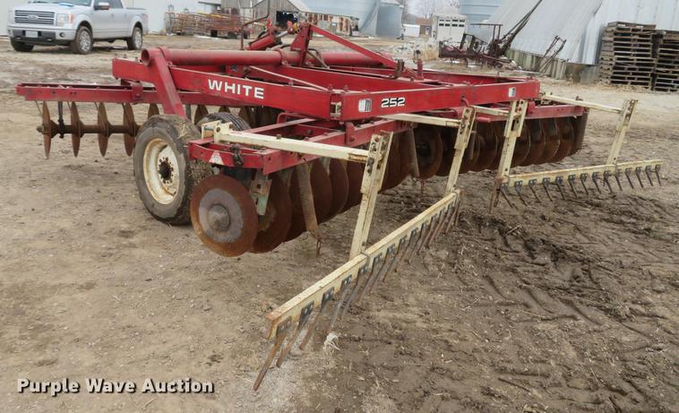 image for item EV9586 White disk