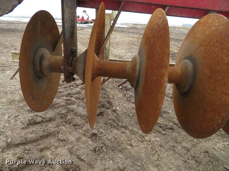 image for item EV9586 White disk