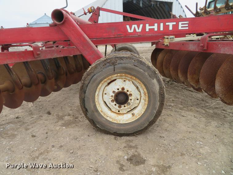 image for item EV9586 White disk