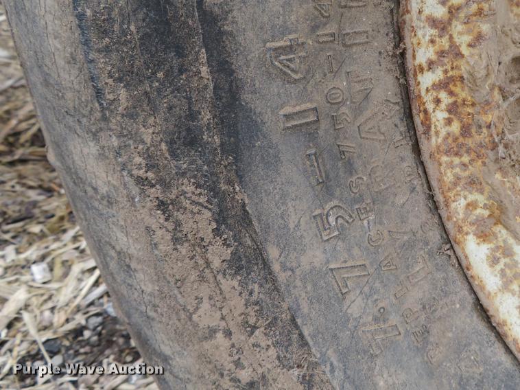 image for item EV9587 International 540 four bottom plow