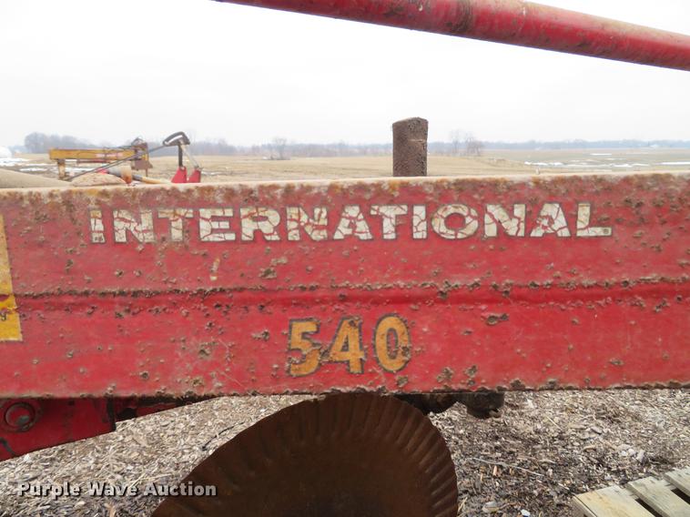 image for item EV9587 International 540 four bottom plow