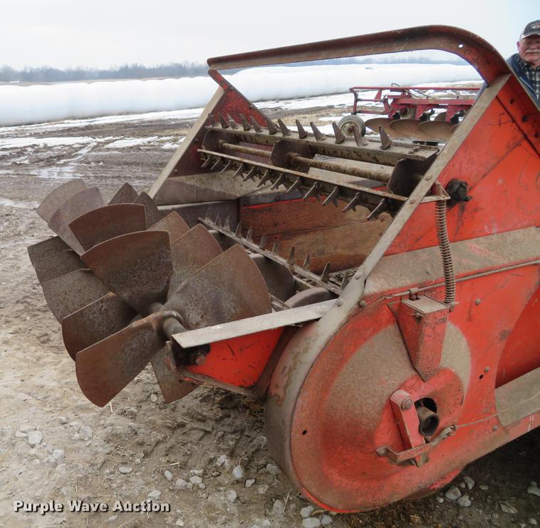 image for item EV9588 Case 115 manure spreader