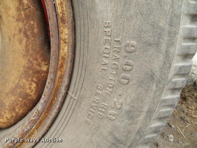 image for item EV9588 Case 115 manure spreader