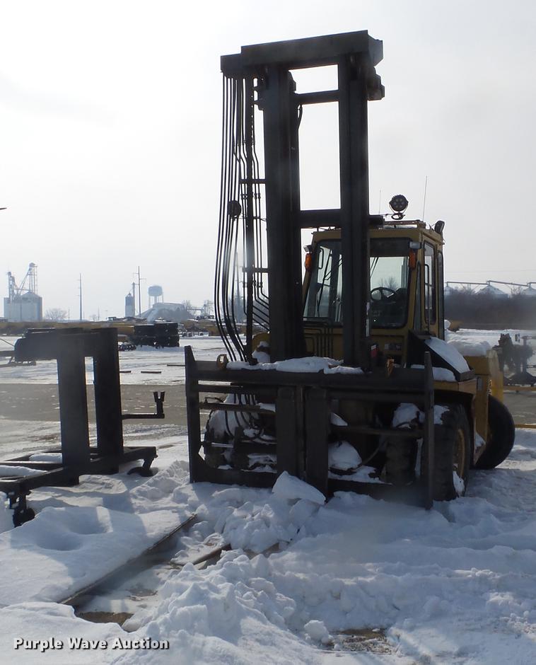 image for item EW9962 1995 Caterpillar DP100 forklift