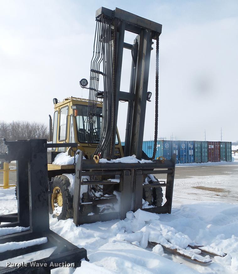 image for item EW9962 1995 Caterpillar DP100 forklift