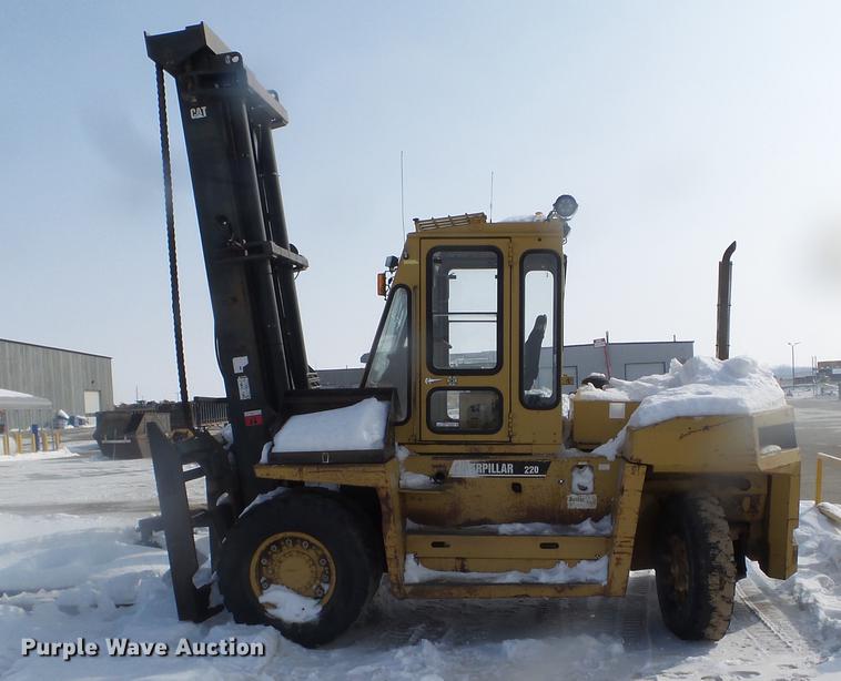 image for item EW9962 1995 Caterpillar DP100 forklift