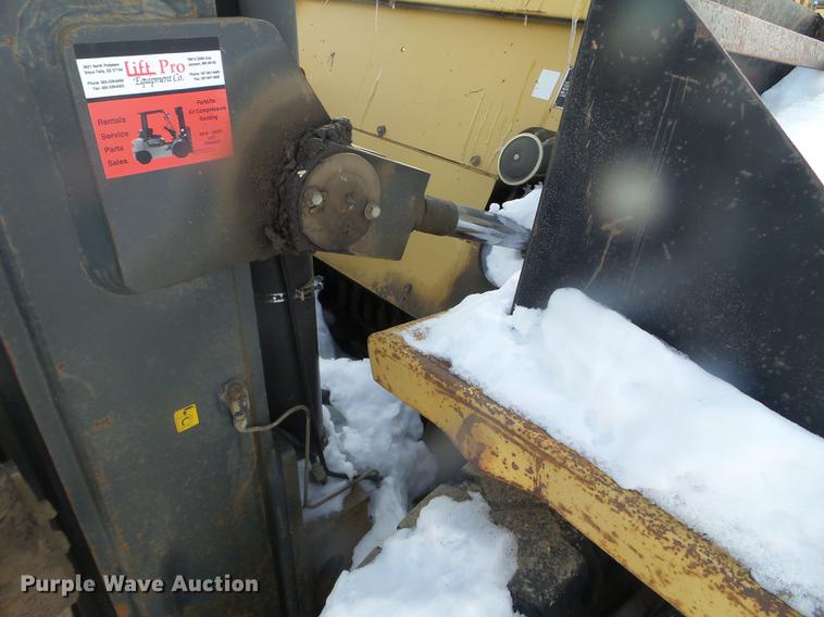 image for item EW9962 1995 Caterpillar DP100 forklift