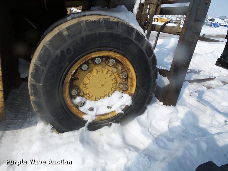 image for item EW9962 1995 Caterpillar DP100 forklift