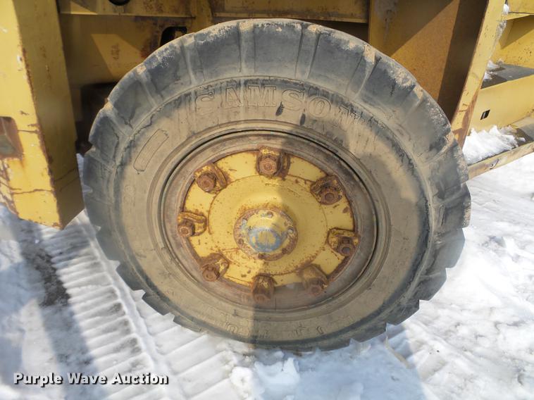 image for item EW9962 1995 Caterpillar DP100 forklift