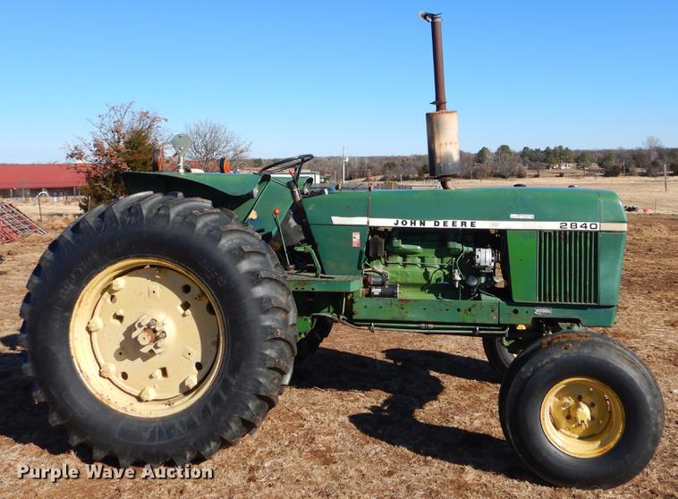 image for item EZ9810 John Deere 2840 tractor