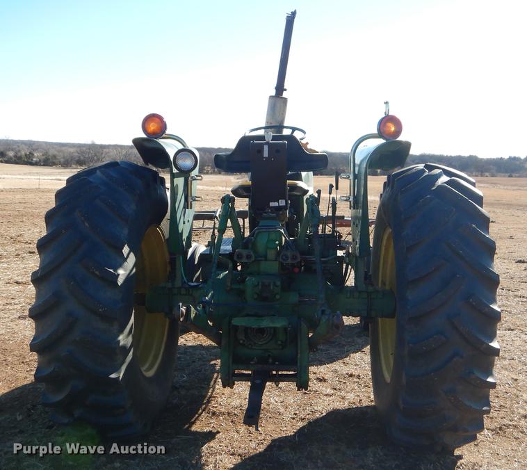 image for item EZ9810 John Deere 2840 tractor