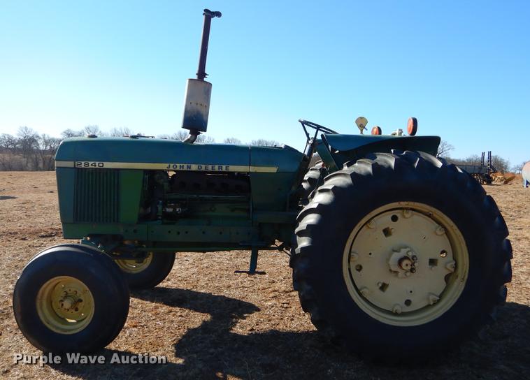 image for item EZ9810 John Deere 2840 tractor