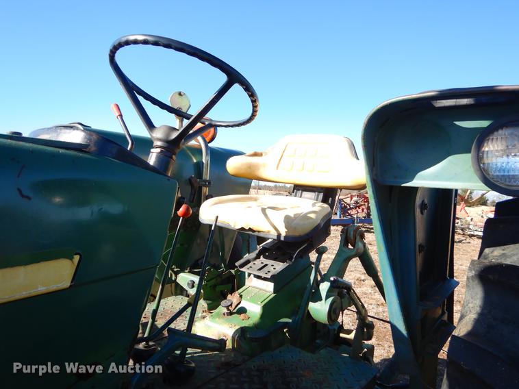 image for item EZ9810 John Deere 2840 tractor