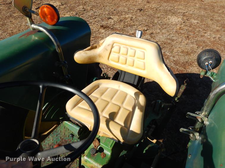 image for item EZ9810 John Deere 2840 tractor