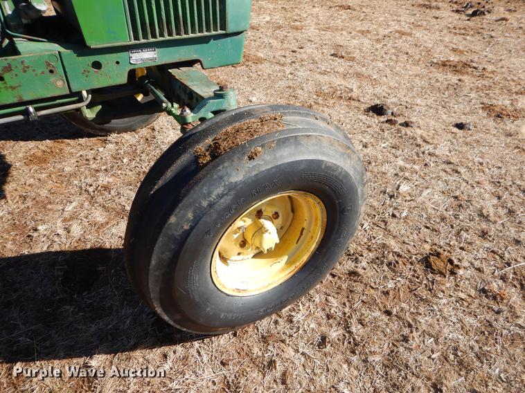 image for item EZ9810 John Deere 2840 tractor