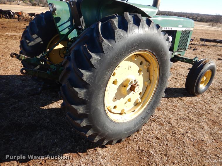 image for item EZ9810 John Deere 2840 tractor