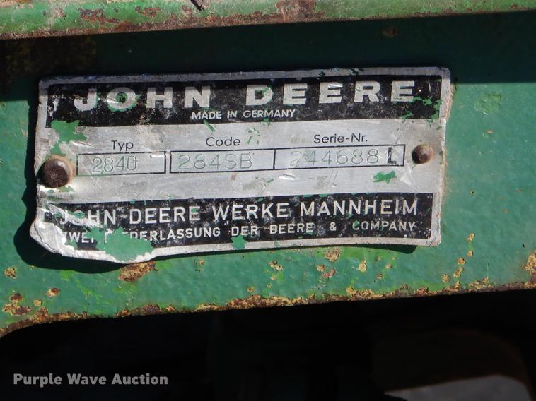 image for item EZ9810 John Deere 2840 tractor