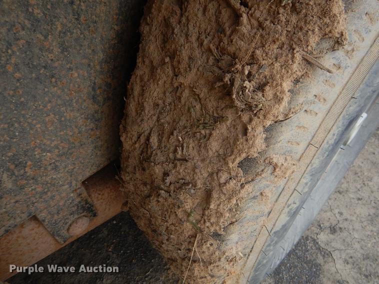 image for item EZ9822 2007 Gooseneck Trailers 07'24X6'8"A7B1 livestock trailer