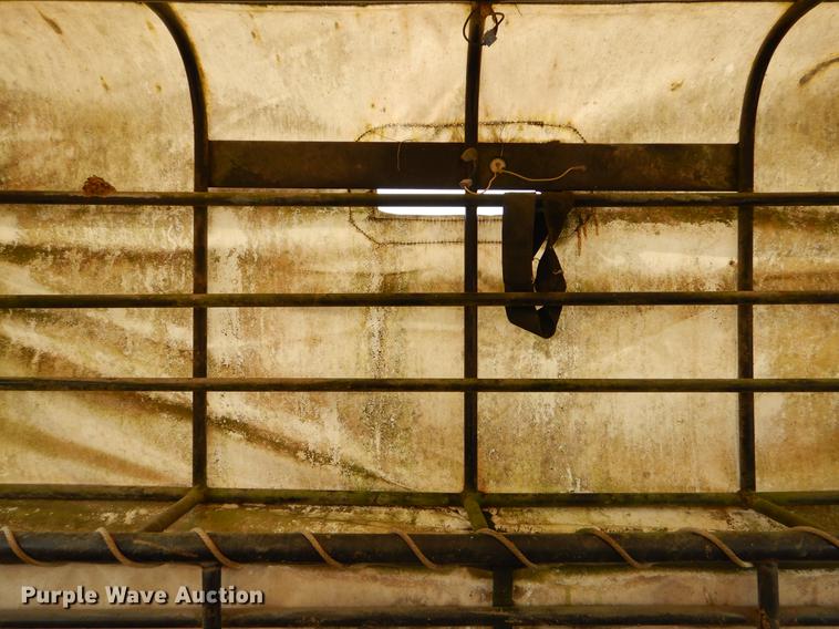 image for item EZ9822 2007 Gooseneck Trailers 07'24X6'8"A7B1 livestock trailer