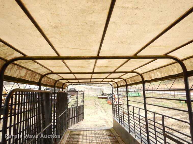 image for item EZ9822 2007 Gooseneck Trailers 07'24X6'8"A7B1 livestock trailer