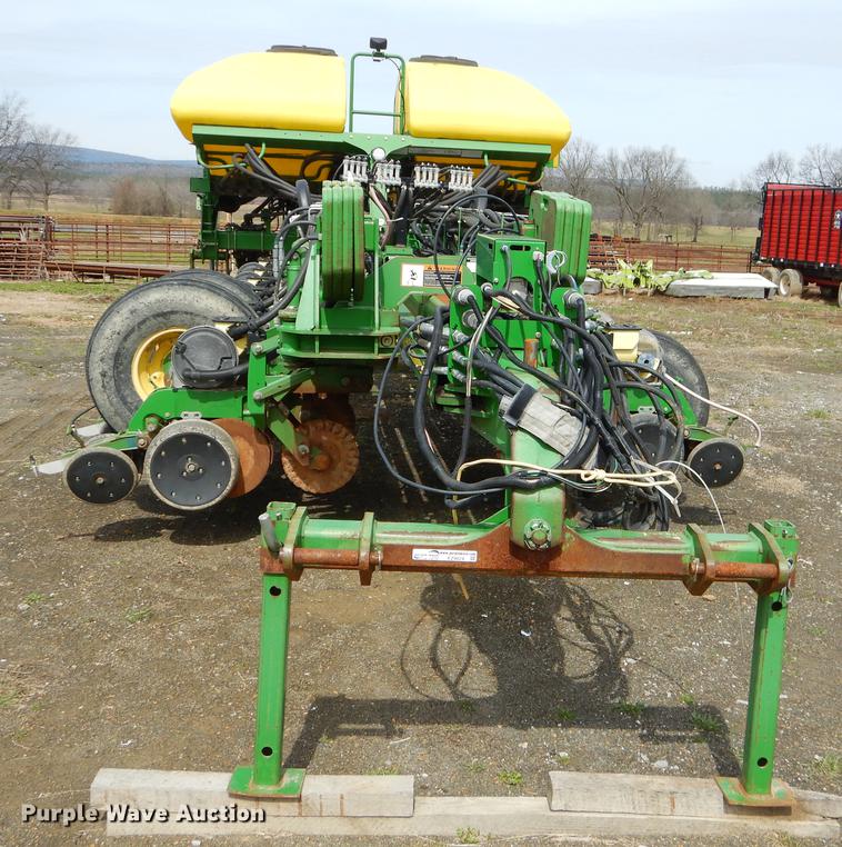 image for item EZ9824 2011 John Deere 1770NT no-till planter with nurse tank trailer