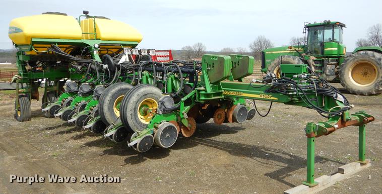 image for item EZ9824 2011 John Deere 1770NT no-till planter with nurse tank trailer