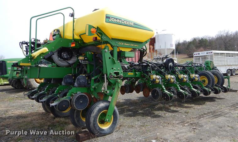 image for item EZ9824 2011 John Deere 1770NT no-till planter with nurse tank trailer