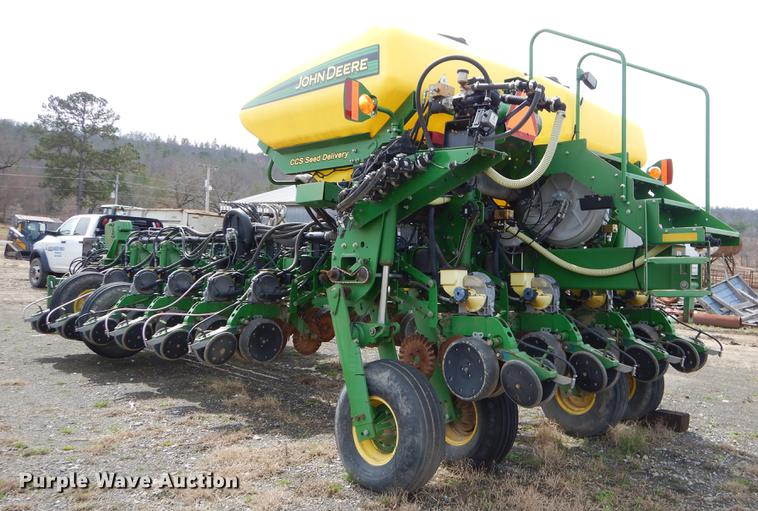 image for item EZ9824 2011 John Deere 1770NT no-till planter with nurse tank trailer