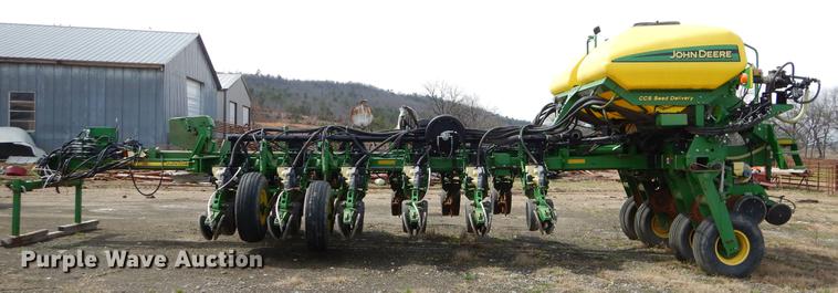 image for item EZ9824 2011 John Deere 1770NT no-till planter with nurse tank trailer