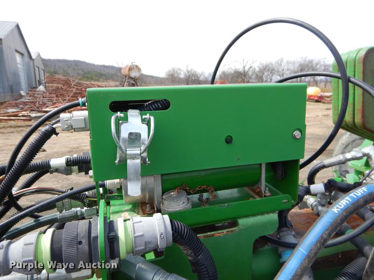 image for item EZ9824 2011 John Deere 1770NT no-till planter with nurse tank trailer