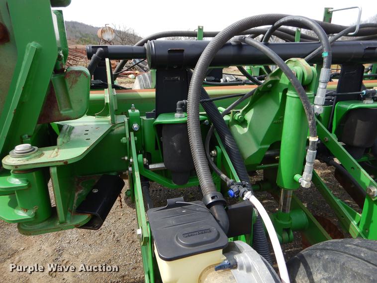 image for item EZ9824 2011 John Deere 1770NT no-till planter with nurse tank trailer
