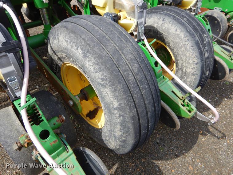 image for item EZ9824 2011 John Deere 1770NT no-till planter with nurse tank trailer