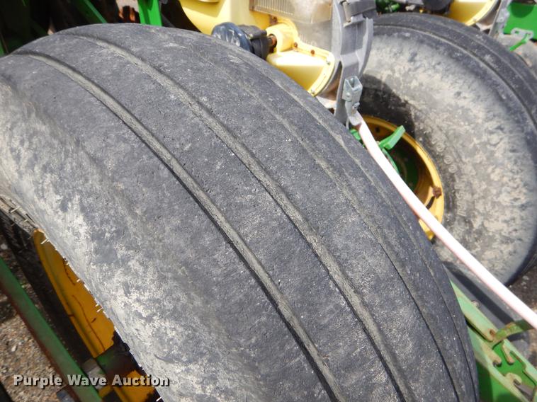 image for item EZ9824 2011 John Deere 1770NT no-till planter with nurse tank trailer