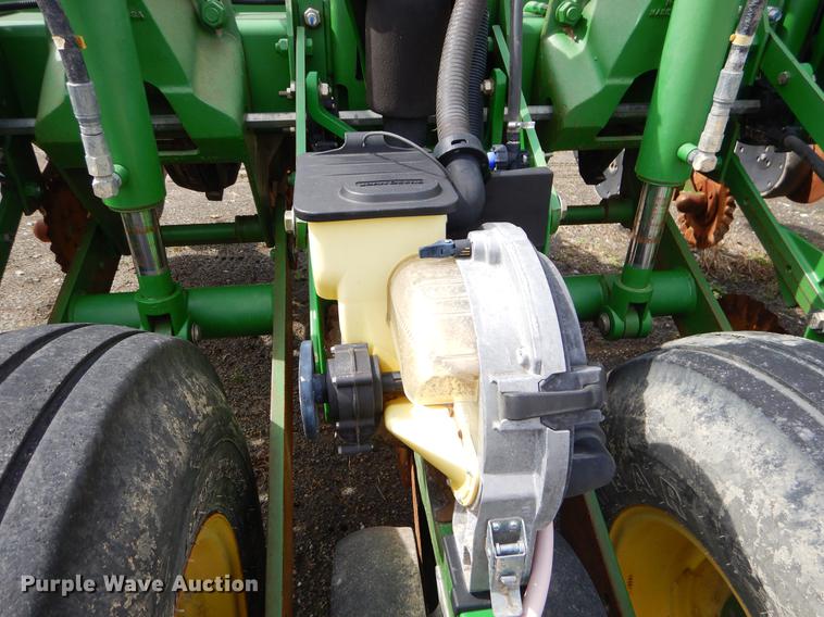 image for item EZ9824 2011 John Deere 1770NT no-till planter with nurse tank trailer
