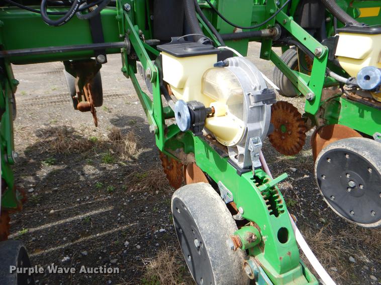 image for item EZ9824 2011 John Deere 1770NT no-till planter with nurse tank trailer