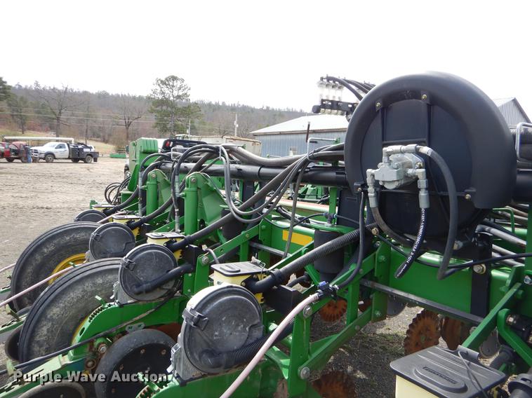 image for item EZ9824 2011 John Deere 1770NT no-till planter with nurse tank trailer