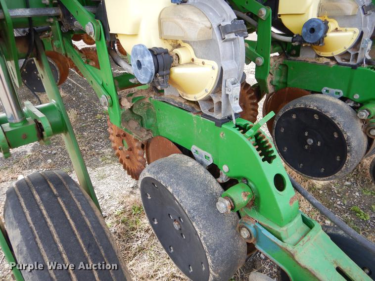 image for item EZ9824 2011 John Deere 1770NT no-till planter with nurse tank trailer