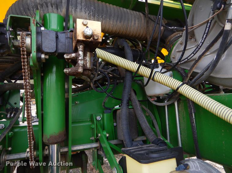 image for item EZ9824 2011 John Deere 1770NT no-till planter with nurse tank trailer