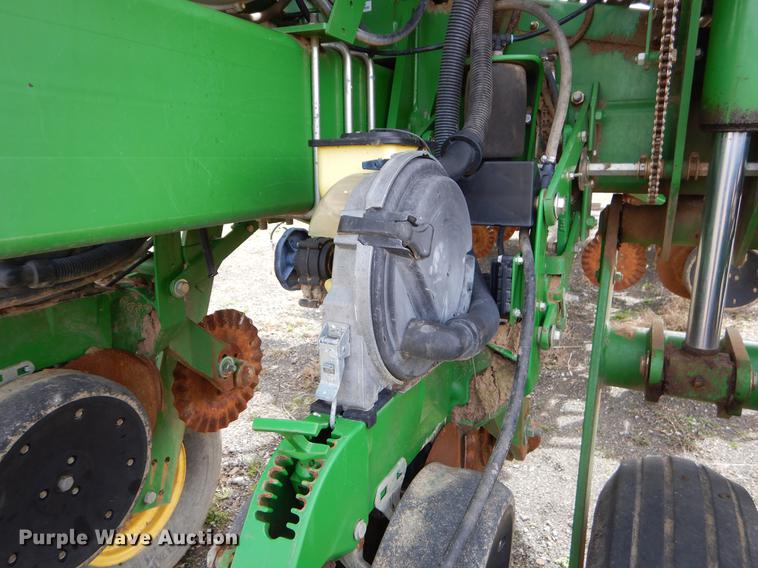 image for item EZ9824 2011 John Deere 1770NT no-till planter with nurse tank trailer