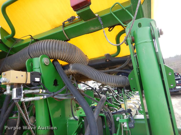 image for item EZ9824 2011 John Deere 1770NT no-till planter with nurse tank trailer