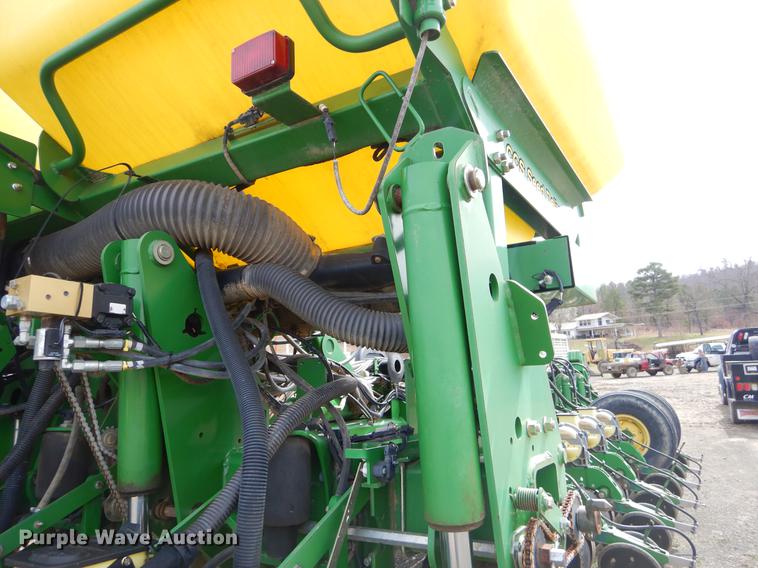 image for item EZ9824 2011 John Deere 1770NT no-till planter with nurse tank trailer