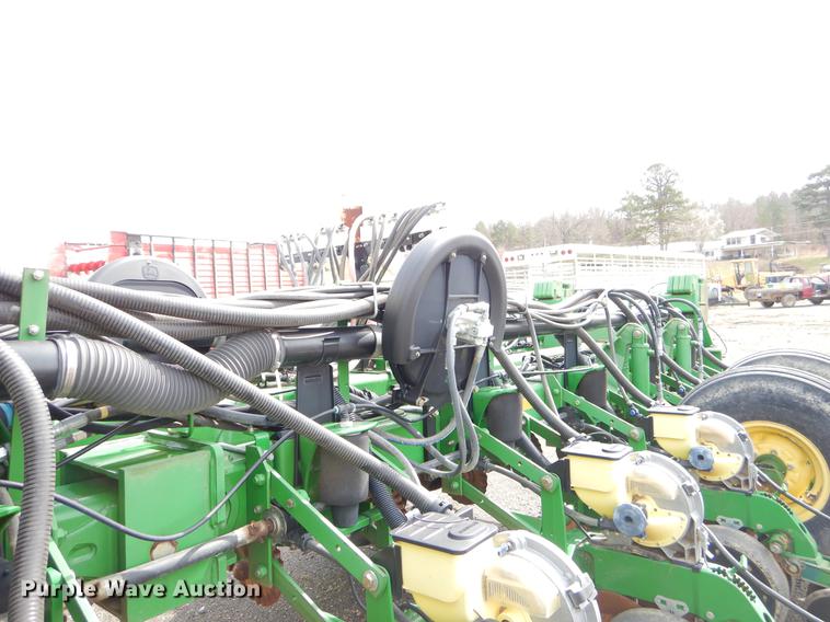 image for item EZ9824 2011 John Deere 1770NT no-till planter with nurse tank trailer