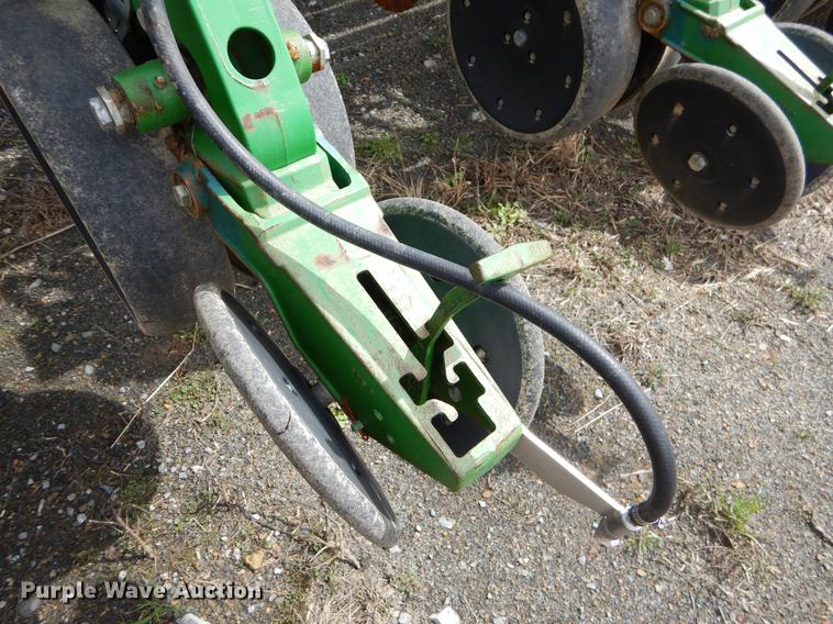 image for item EZ9824 2011 John Deere 1770NT no-till planter with nurse tank trailer