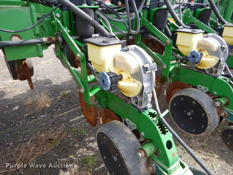 image for item EZ9824 2011 John Deere 1770NT no-till planter with nurse tank trailer
