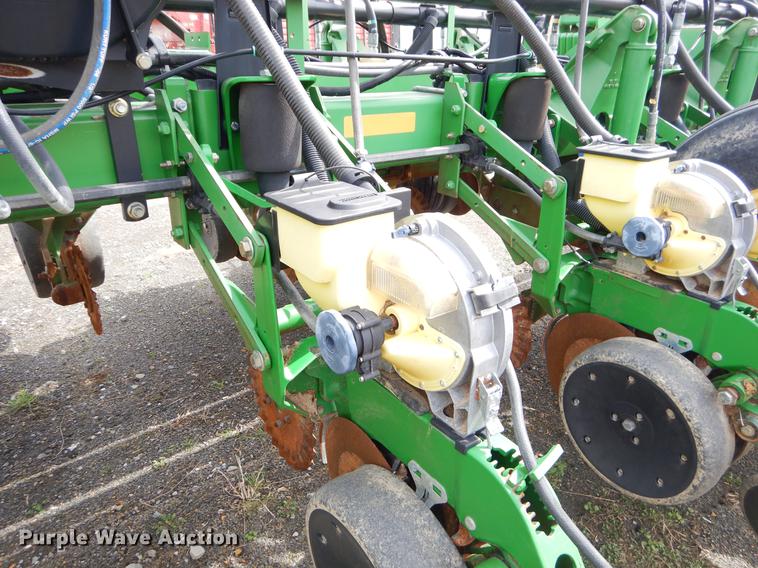 image for item EZ9824 2011 John Deere 1770NT no-till planter with nurse tank trailer