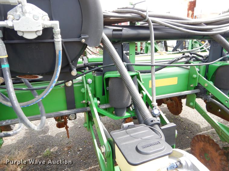 image for item EZ9824 2011 John Deere 1770NT no-till planter with nurse tank trailer
